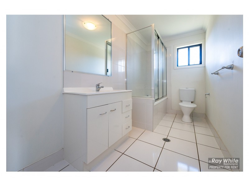 24 John Oxley Drive, Gracemere QLD 4702