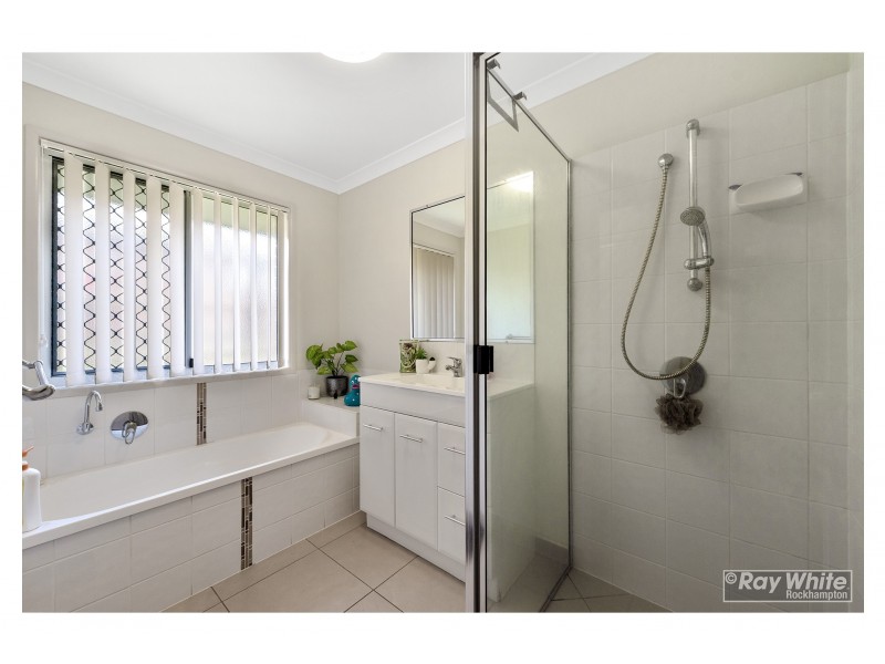 8 Tawarra Crescent, Gracemere QLD 4702