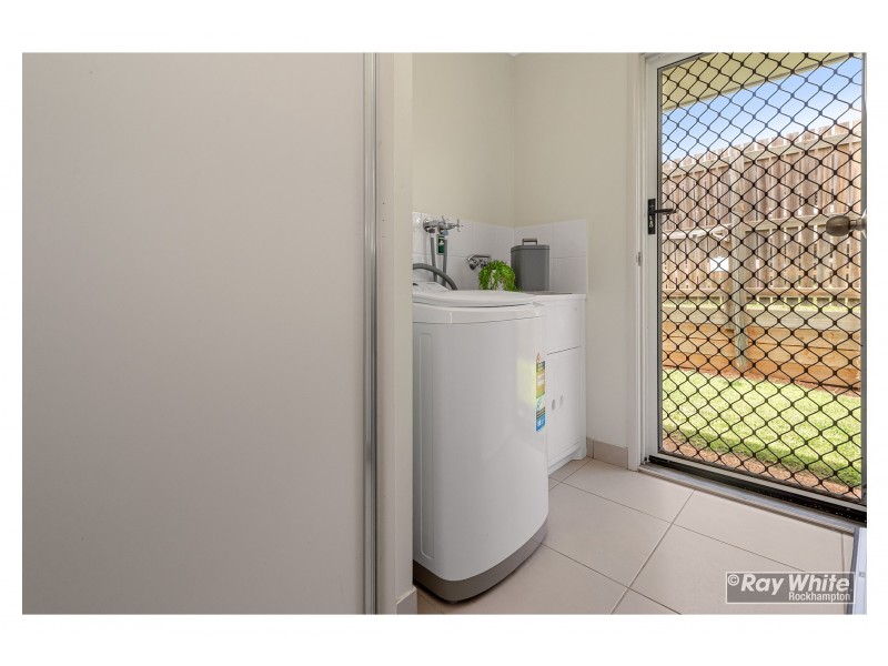 8 Tawarra Crescent, Gracemere QLD 4702