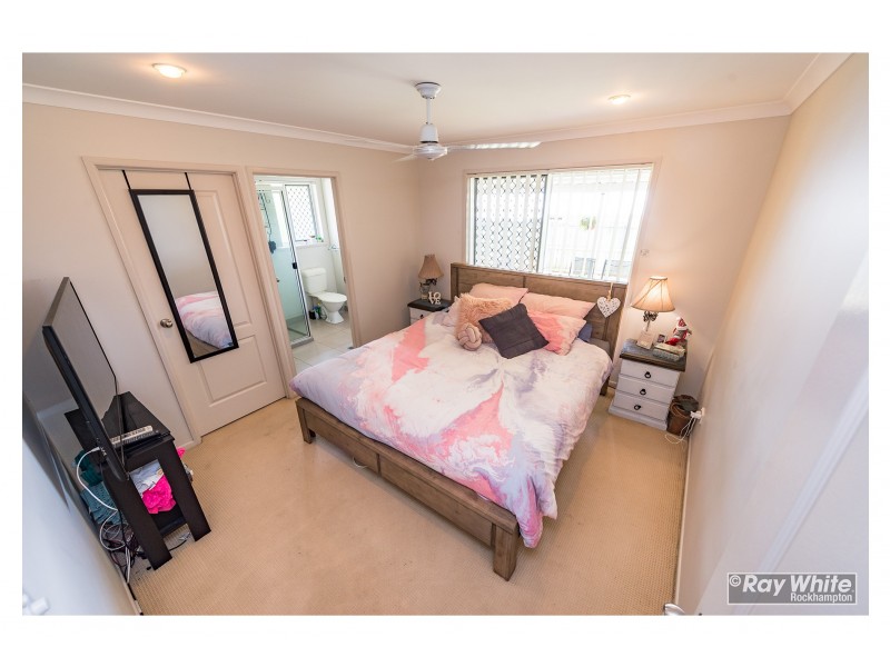 8 Tawarra Crescent, Gracemere QLD 4702