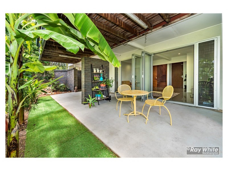 31 Queen Street, The Range QLD 4700