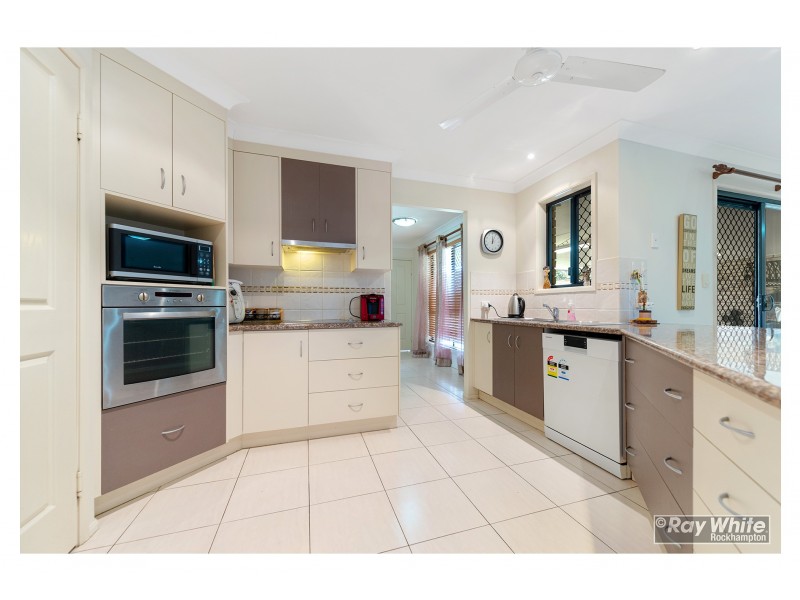 90 Perrott Drive, Rockyview QLD 4701