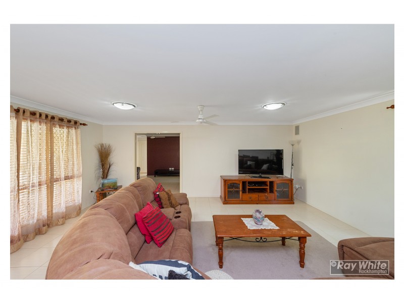 90 Perrott Drive, Rockyview QLD 4701