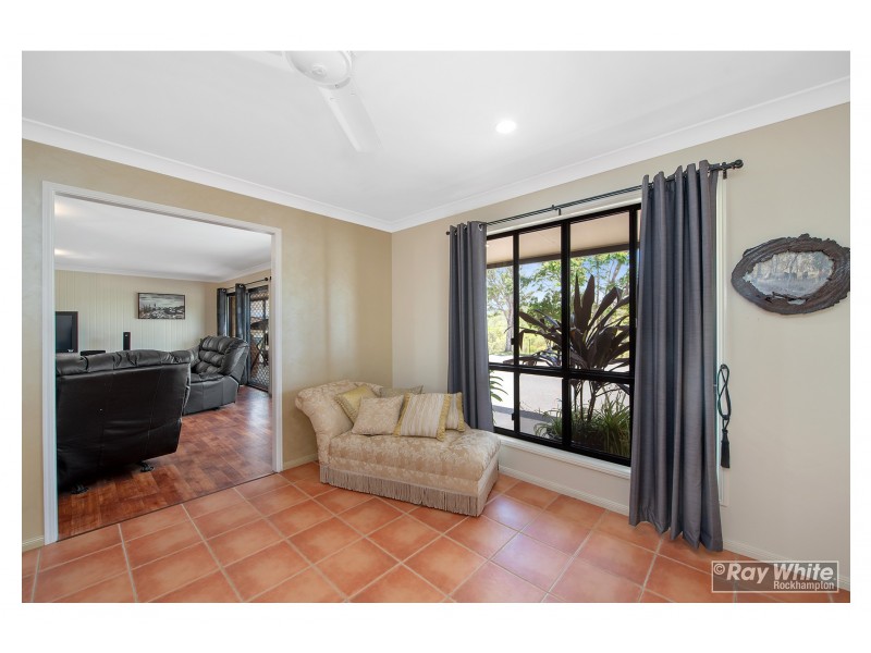 24 Sneddon Road, Limestone Creek QLD 4701