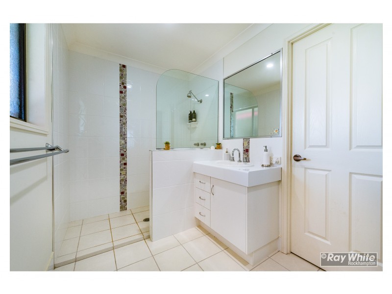 24 Sneddon Road, Limestone Creek QLD 4701