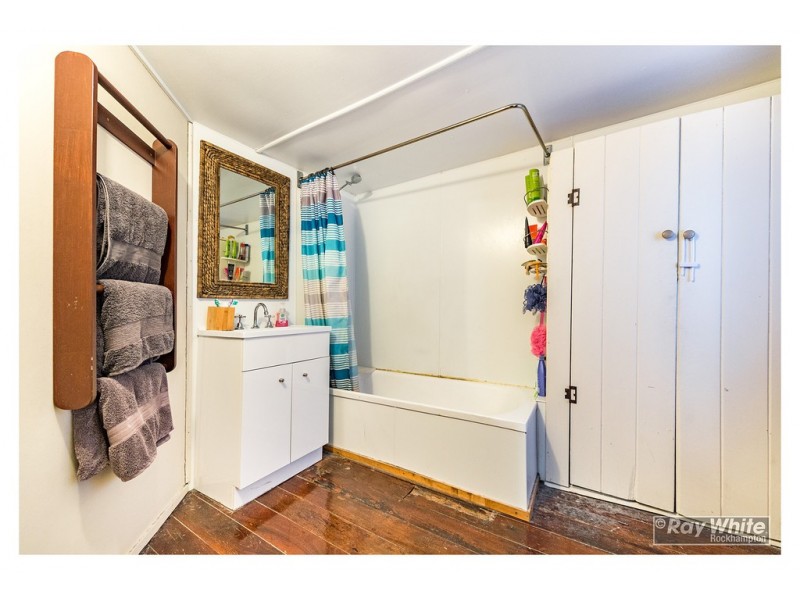 154 Denham Terrace, Allenstown QLD 4700