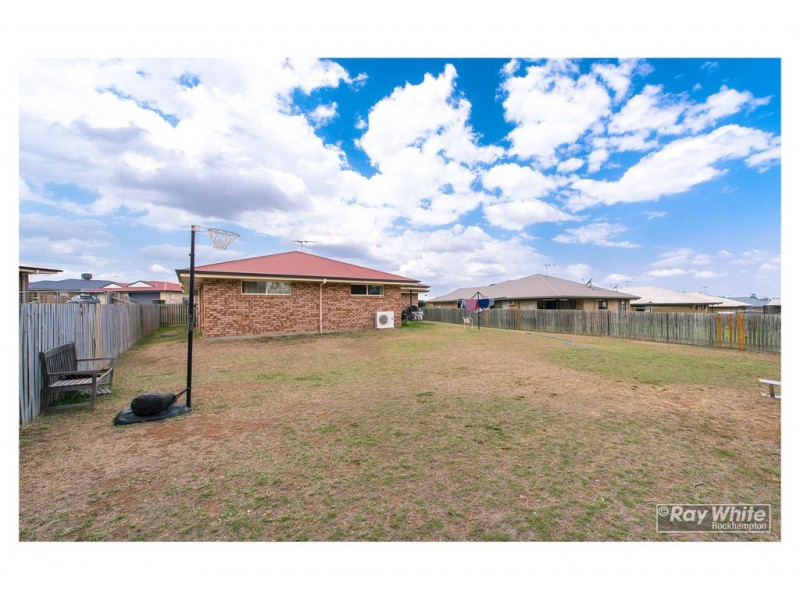 12 Riley Drive, Gracemere QLD 4702