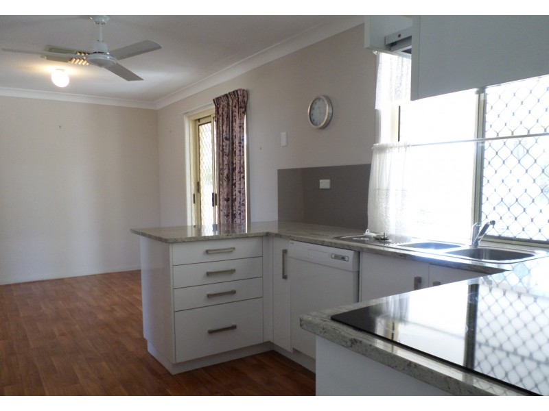 1 Deakin Close, Gracemere QLD 4702