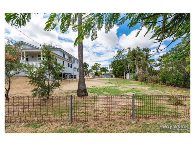 4 Elgin Street, The Range QLD 4700