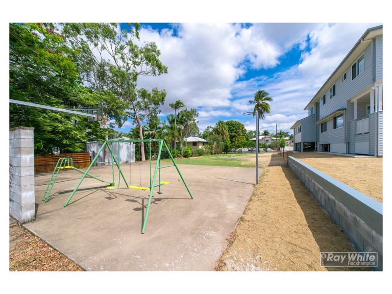 4 Elgin Street, The Range QLD 4700