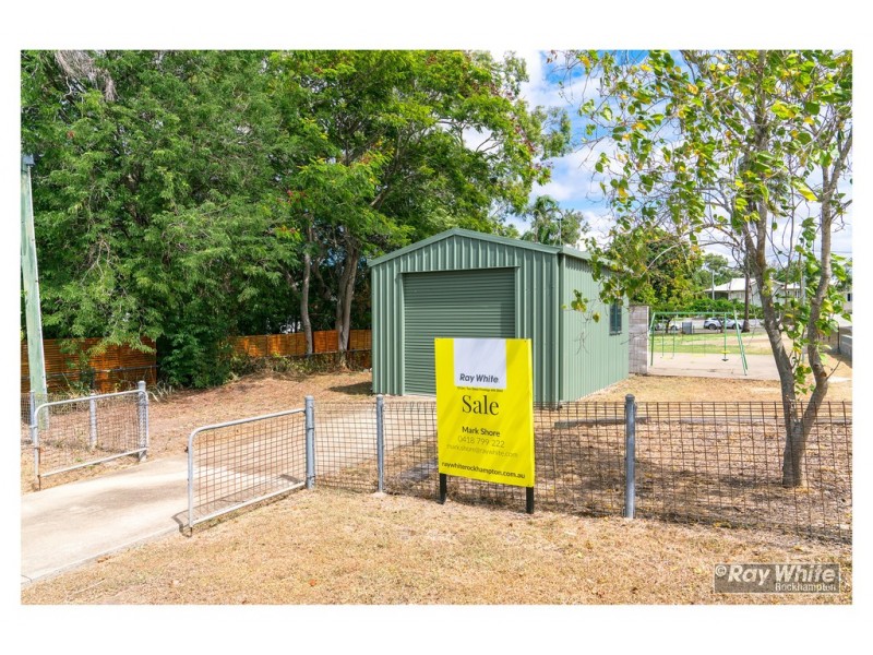 4 Elgin Street, The Range QLD 4700