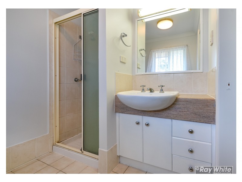 4/90 Livingstone Street, Berserker QLD 4701