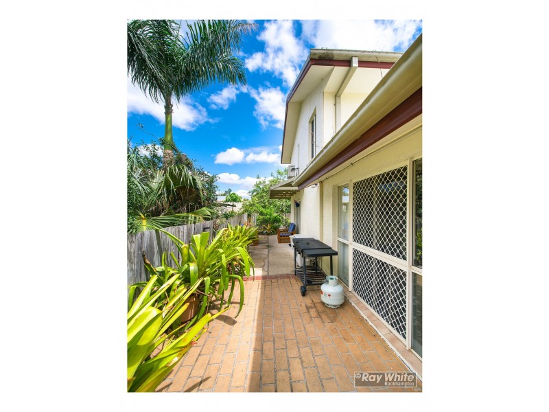4/90 Livingstone Street, Berserker QLD 4701