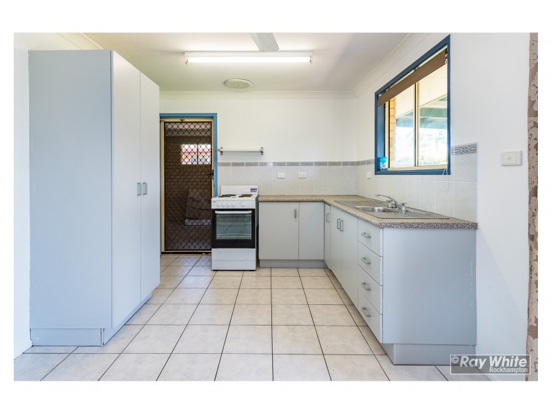 8 Rosewood Avenue, Gracemere QLD 4702