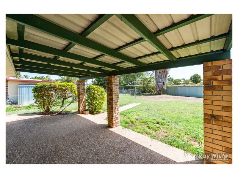 8 Rosewood Avenue, Gracemere QLD 4702