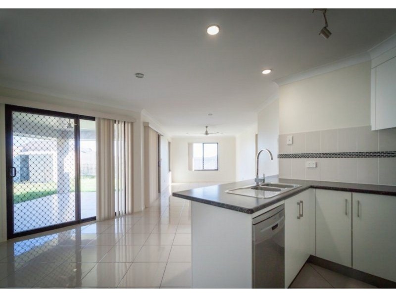 17 Laird Avenue, Frenchville QLD 4701