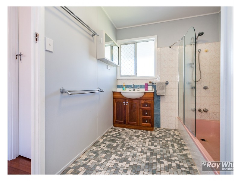 318 Mills Avenue, Frenchville QLD 4701