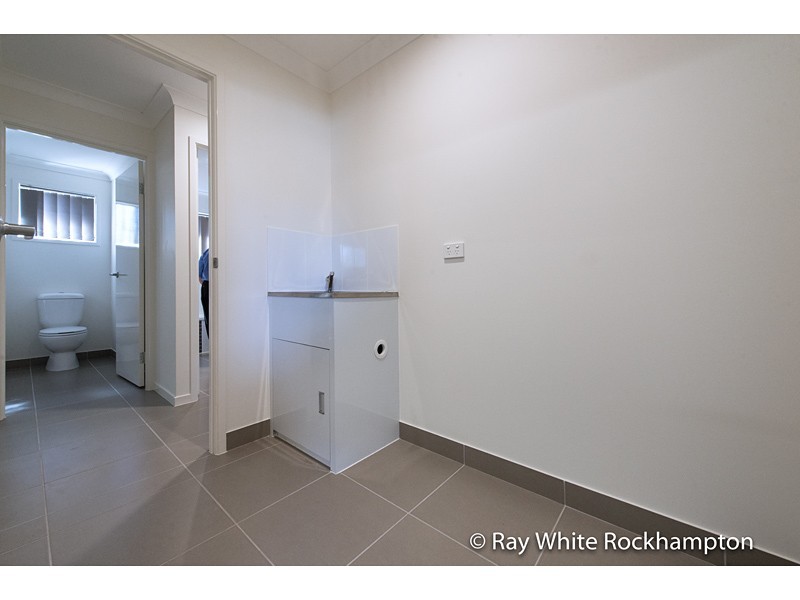 1/19 Miles Street, Berserker QLD 4701