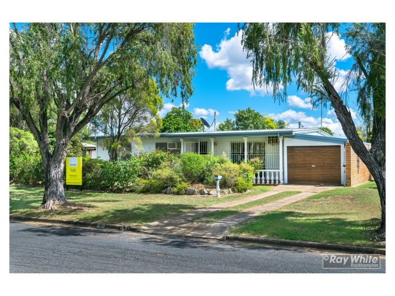 9 Hardy Avenue, Park Avenue QLD 4701