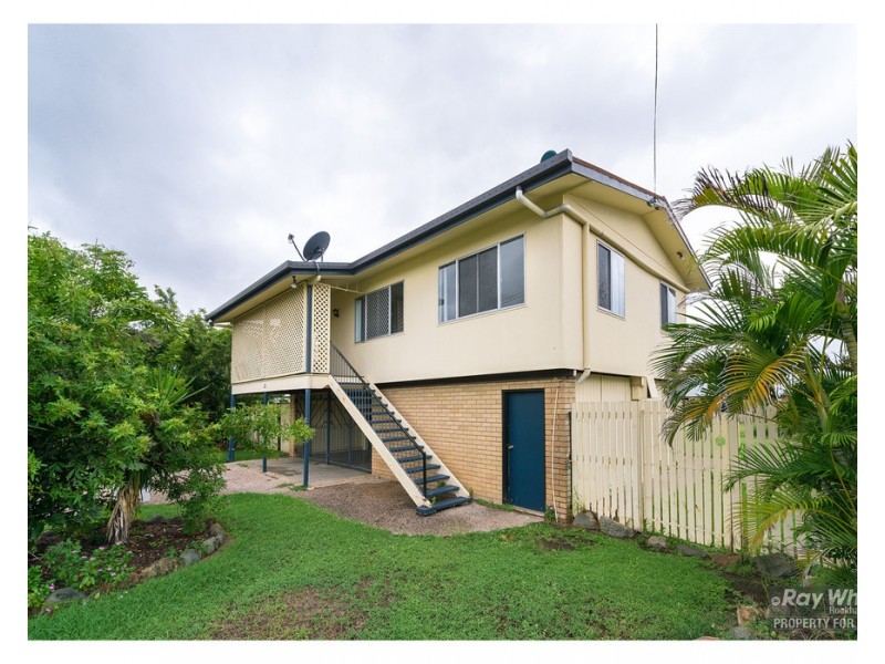 12 Buntain Street, Kawana QLD 4701