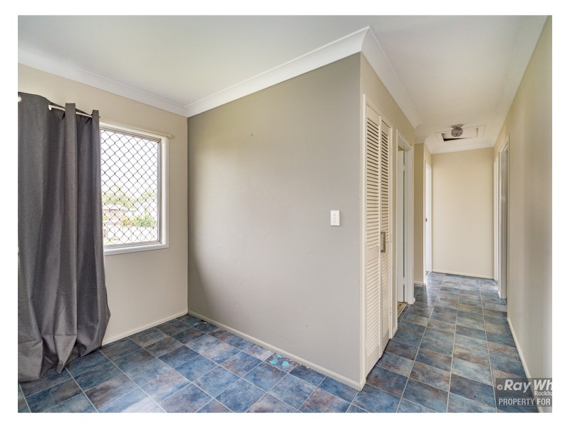 12 Buntain Street, Kawana QLD 4701