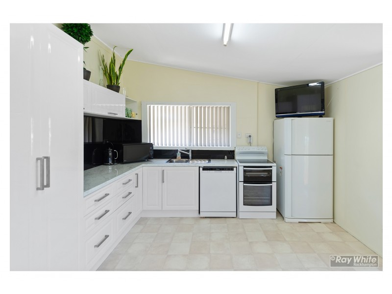 23a Main Street, Park Avenue QLD 4701