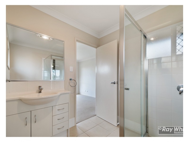 83 Victoria Street, Gracemere QLD 4702