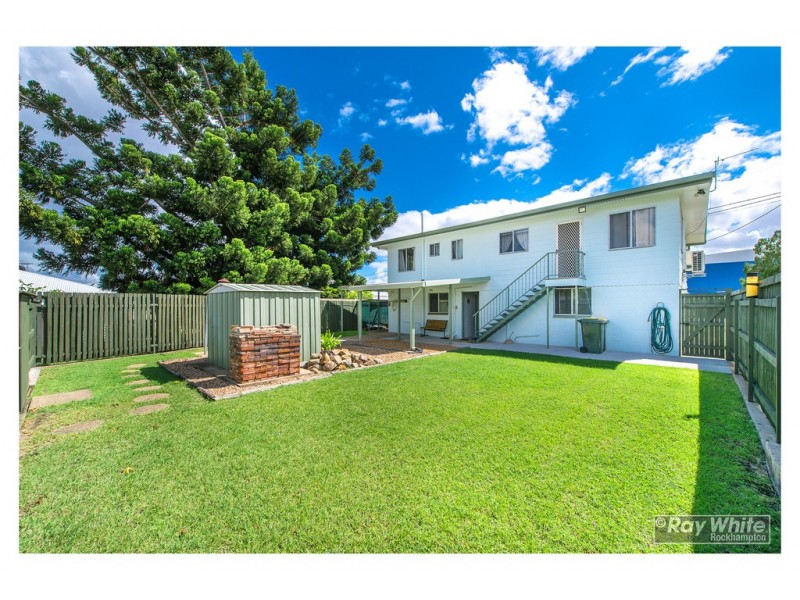 210 Farm Street, Kawana QLD 4701