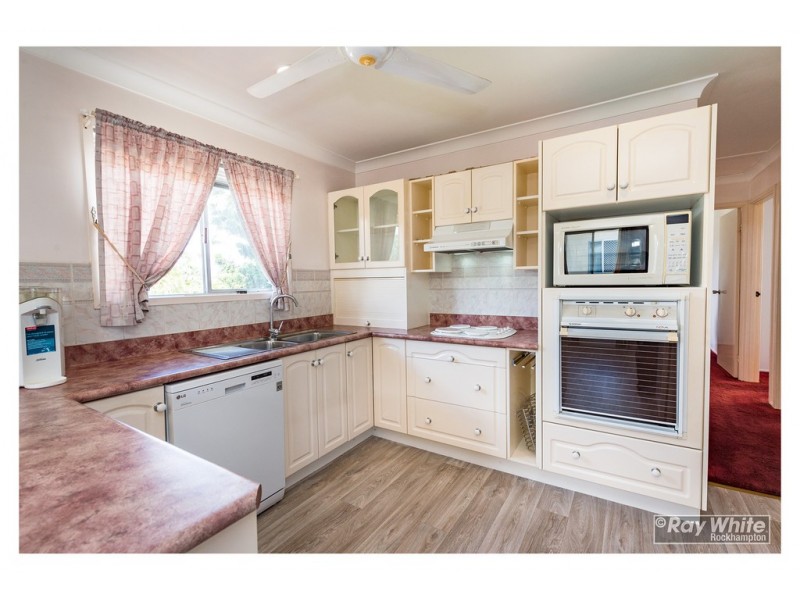 210 Farm Street, Kawana QLD 4701