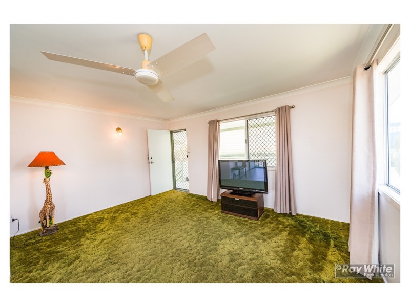 210 Farm Street, Kawana QLD 4701