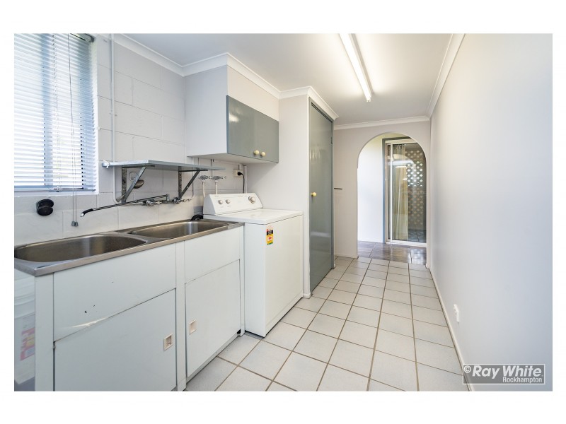 210 Farm Street, Kawana QLD 4701
