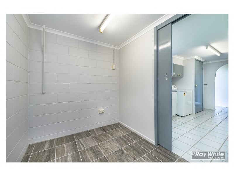 210 Farm Street, Kawana QLD 4701