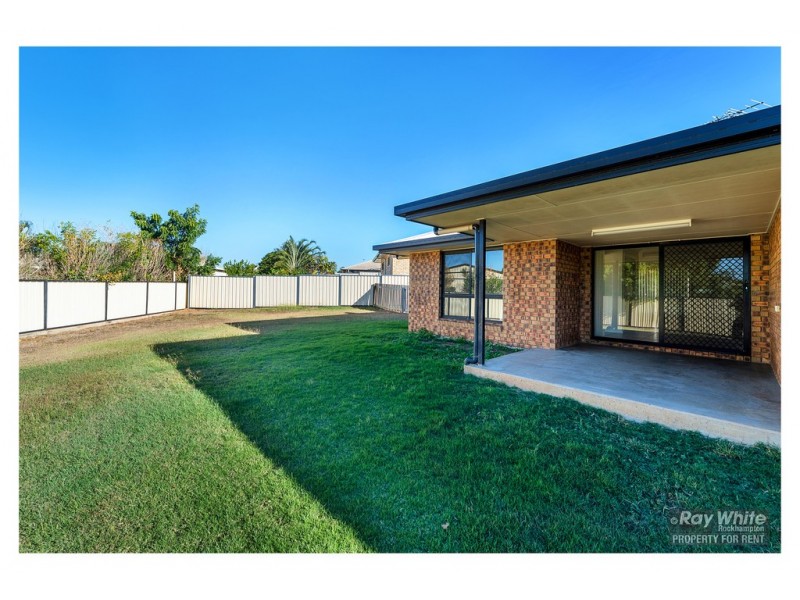 13 Poinciana Place, Gracemere QLD 4702
