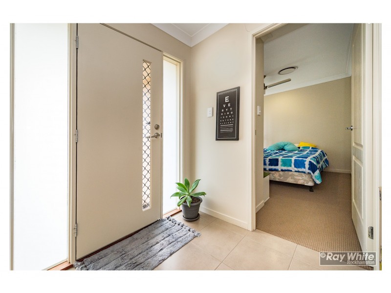 27 Leichhardt Drive, Gracemere QLD 4702