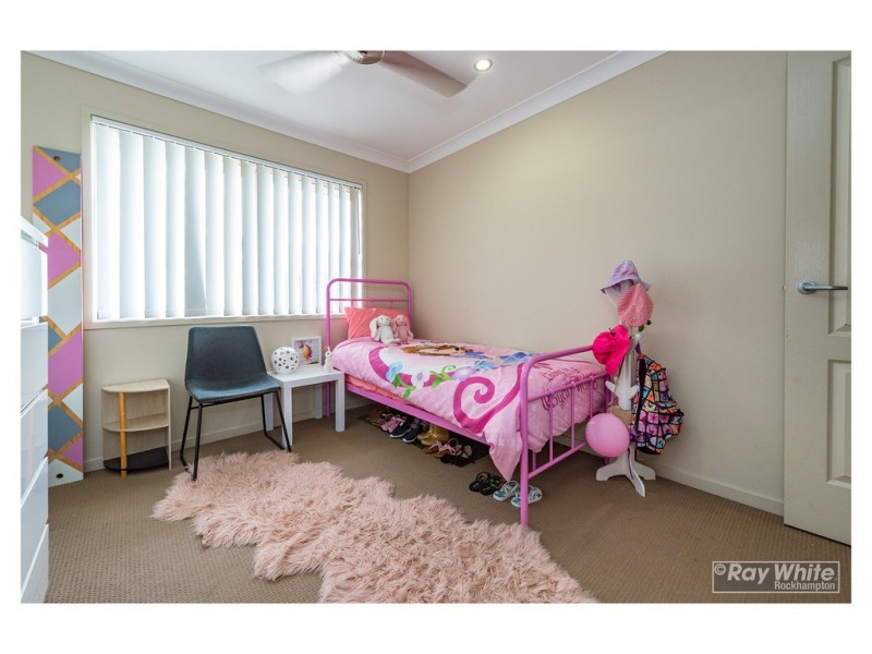 27 Leichhardt Drive, Gracemere QLD 4702