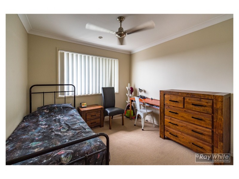 27 Leichhardt Drive, Gracemere QLD 4702