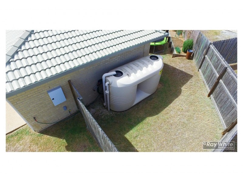 27 Leichhardt Drive, Gracemere QLD 4702