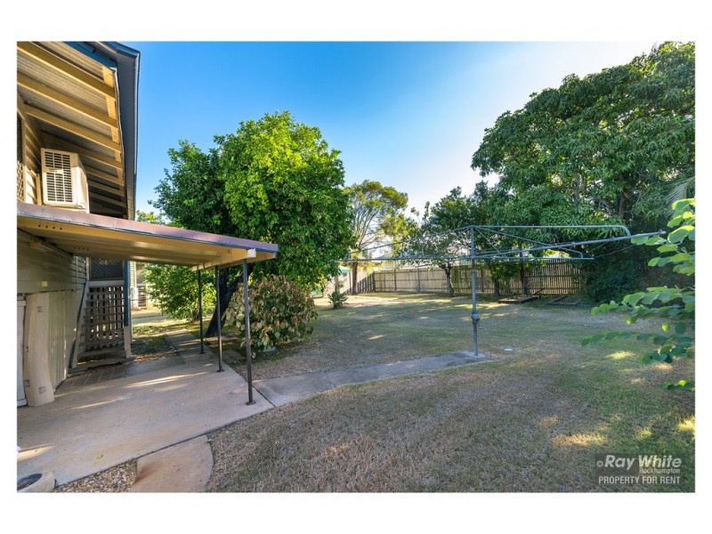 101 Water Street, Berserker QLD 4701