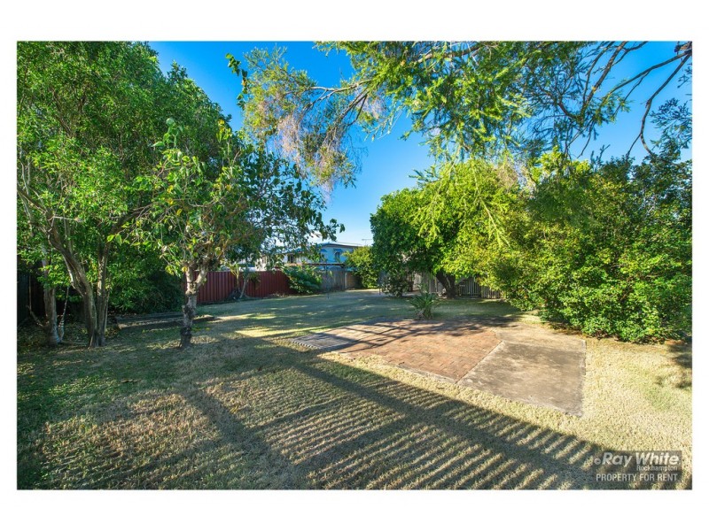 101 Water Street, Berserker QLD 4701