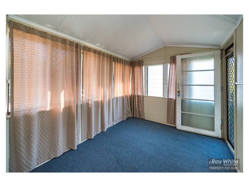 101 Water Street, Berserker QLD 4701