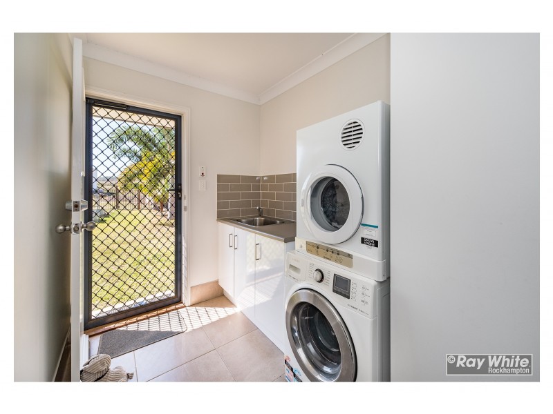 8 Trinity Avenue, Rockyview QLD 4701