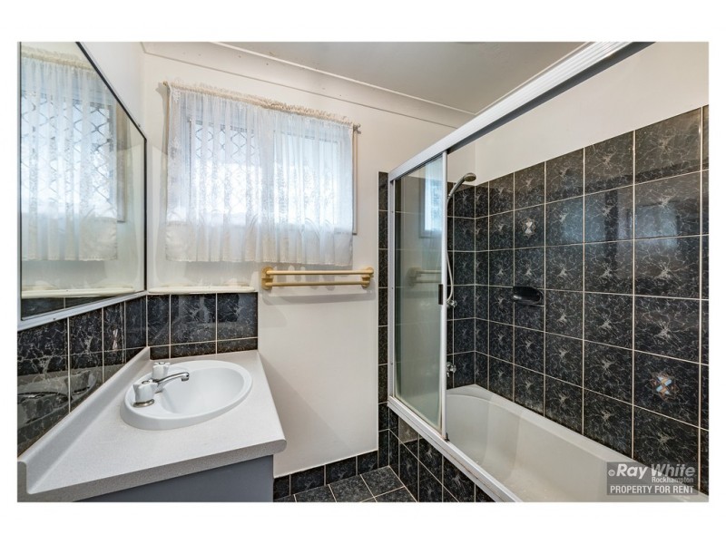 73 Donovan Crescent, Gracemere QLD 4702