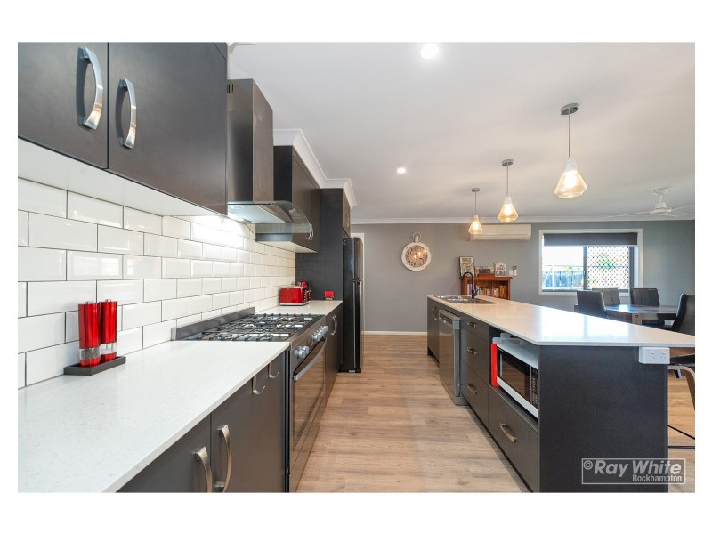 18 Edenbrook Drive, Parkhurst QLD 4702