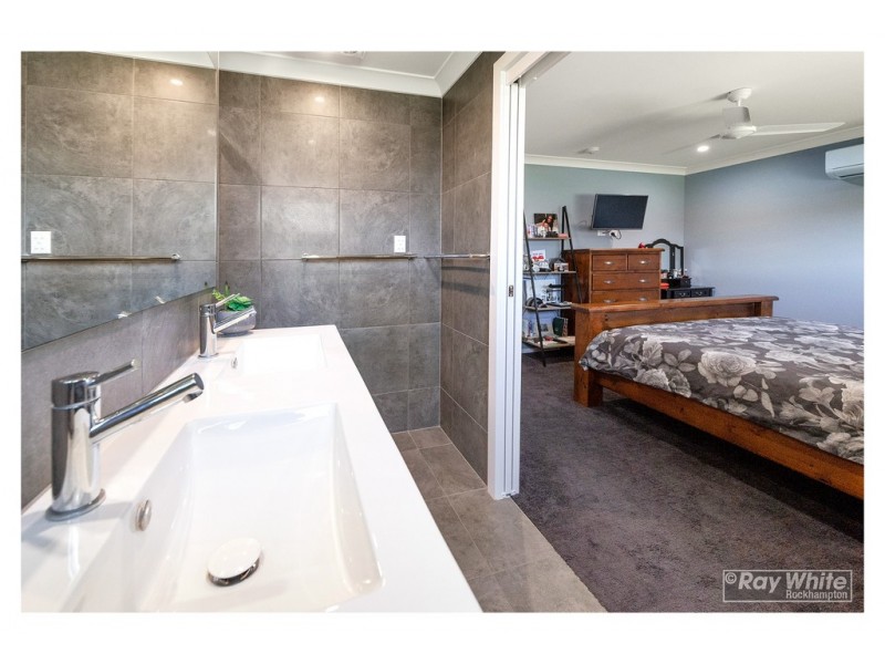 18 Edenbrook Drive, Parkhurst QLD 4702