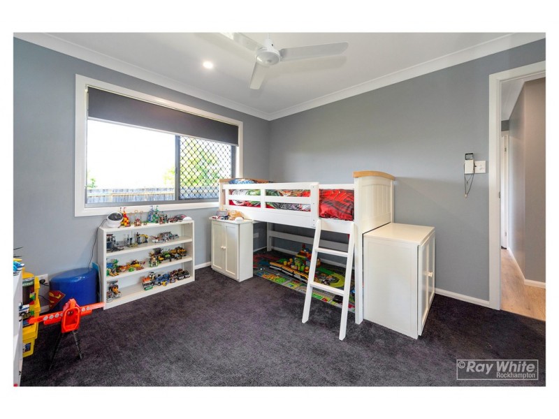 18 Edenbrook Drive, Parkhurst QLD 4702