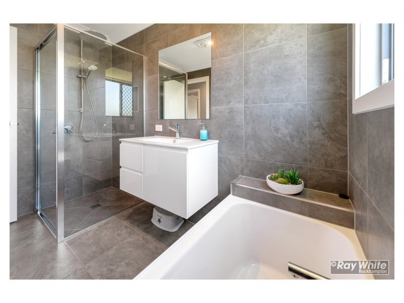 18 Edenbrook Drive, Parkhurst QLD 4702