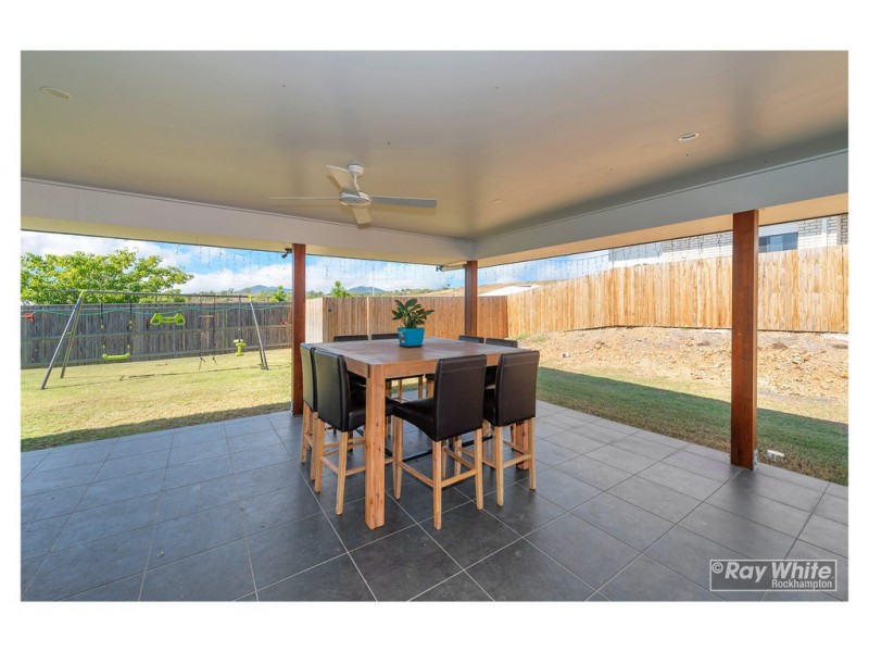 18 Edenbrook Drive, Parkhurst QLD 4702