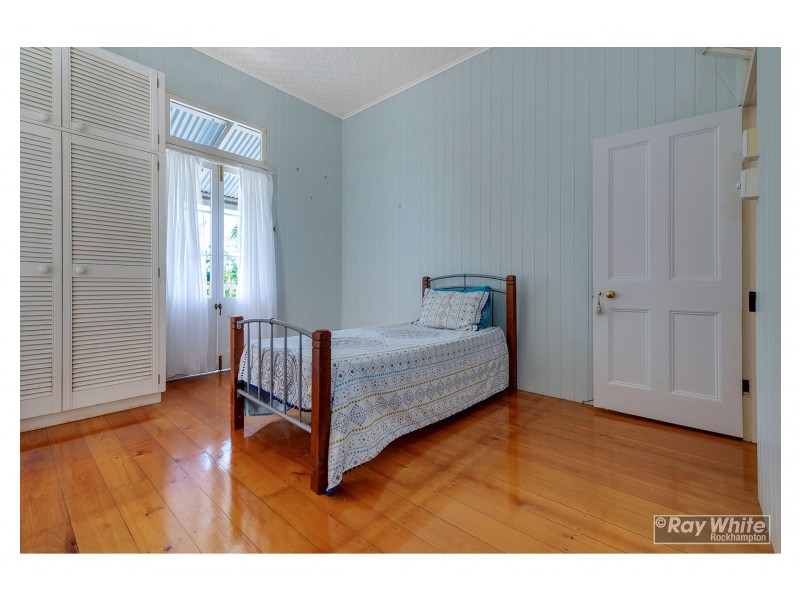 16 King Street, The Range QLD 4700