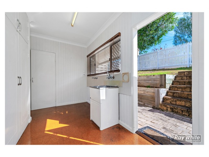 16 King Street, The Range QLD 4700