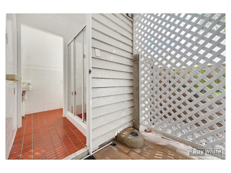 16 King Street, The Range QLD 4700